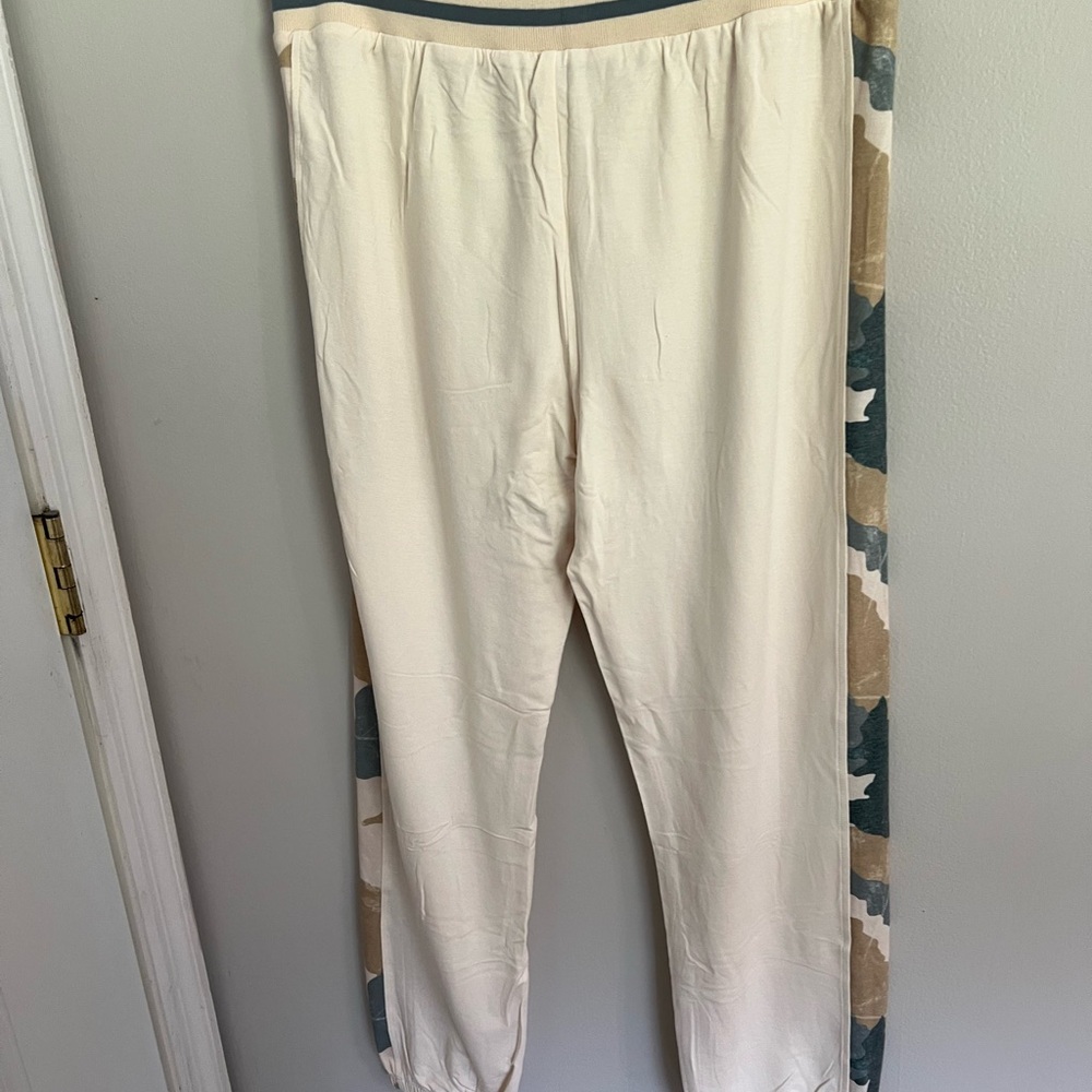 Mystree Cream and Green Zip-Up Jacket and joggers Set - Picture 11 of 15